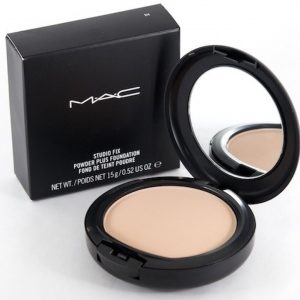 M.A.C NEXT TO NOTHING POWDER